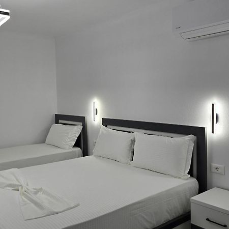 Guest House Pogradeci Exterior photo