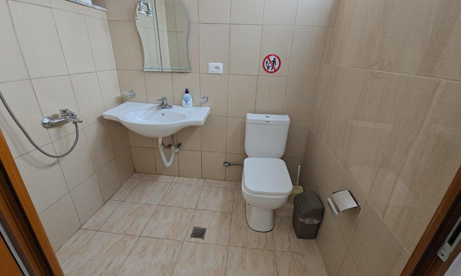Guest House Pogradeci Exterior photo